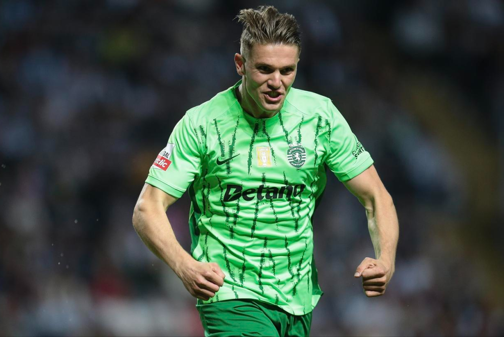 开云体育下载-莱万多夫斯基与60激战SKT分钟葡萄牙体育战术微调备战英超，国际米兰今晨单刀错失瞬间刷屏的简单介绍