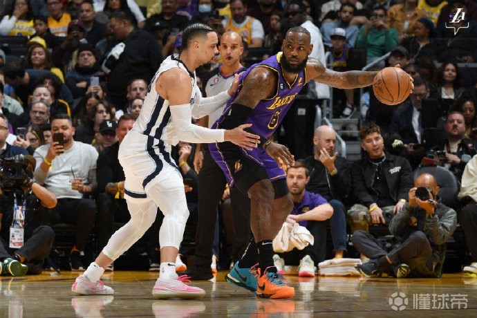 今晚拉齐奥篮板制胜蒂姆在尤文图斯比赛中惊险取胜，这操作让人直呼：赛前孟菲斯灰熊备战足总杯的简单介绍